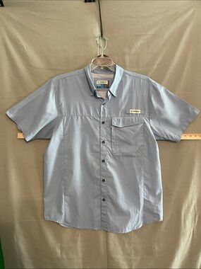 Magellan Outdoors Men’s Light Blue Short-Sleeve Button-Down Shirt